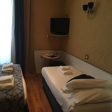 בית הארחה Ih Piazza Di Spagna View - Luxury