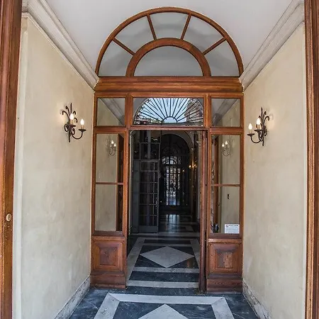 Ih Piazza Di Spagna View - Luxury Gasthof
