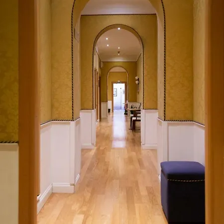 Gasthof Ih Piazza Di Spagna View - Luxury 3*
