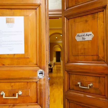 Ih Piazza Di Spagna View - Luxury Guest house Rome