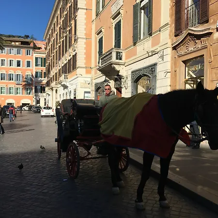 Ih Piazza Di Spagna View - Luxury Gasthof