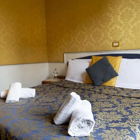 Ih Piazza Di Spagna View - Luxury Affittacamere Roma