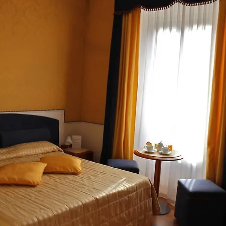 Ih Piazza Di Spagna View - Luxury Affittacamere