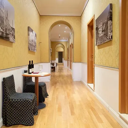 Ih Piazza Di Spagna View - Luxury 3* Rom